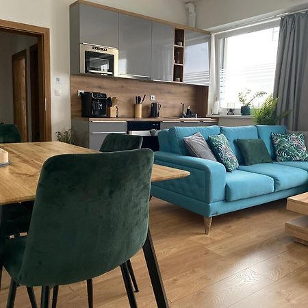 Apartment Mala Praha & Parking In The Garage Жилина Екстериор снимка