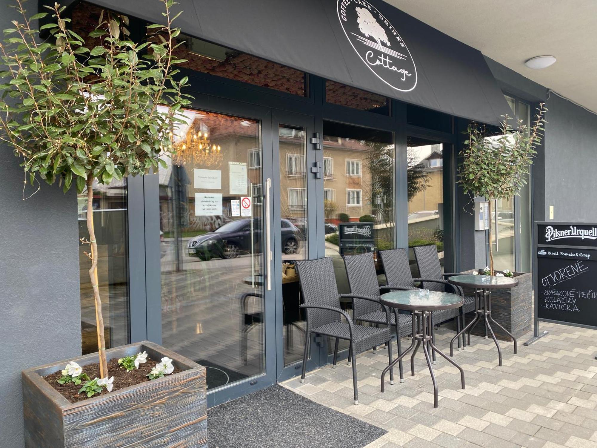 Apartment Mala Praha & Parking In The Garage Жилина Екстериор снимка