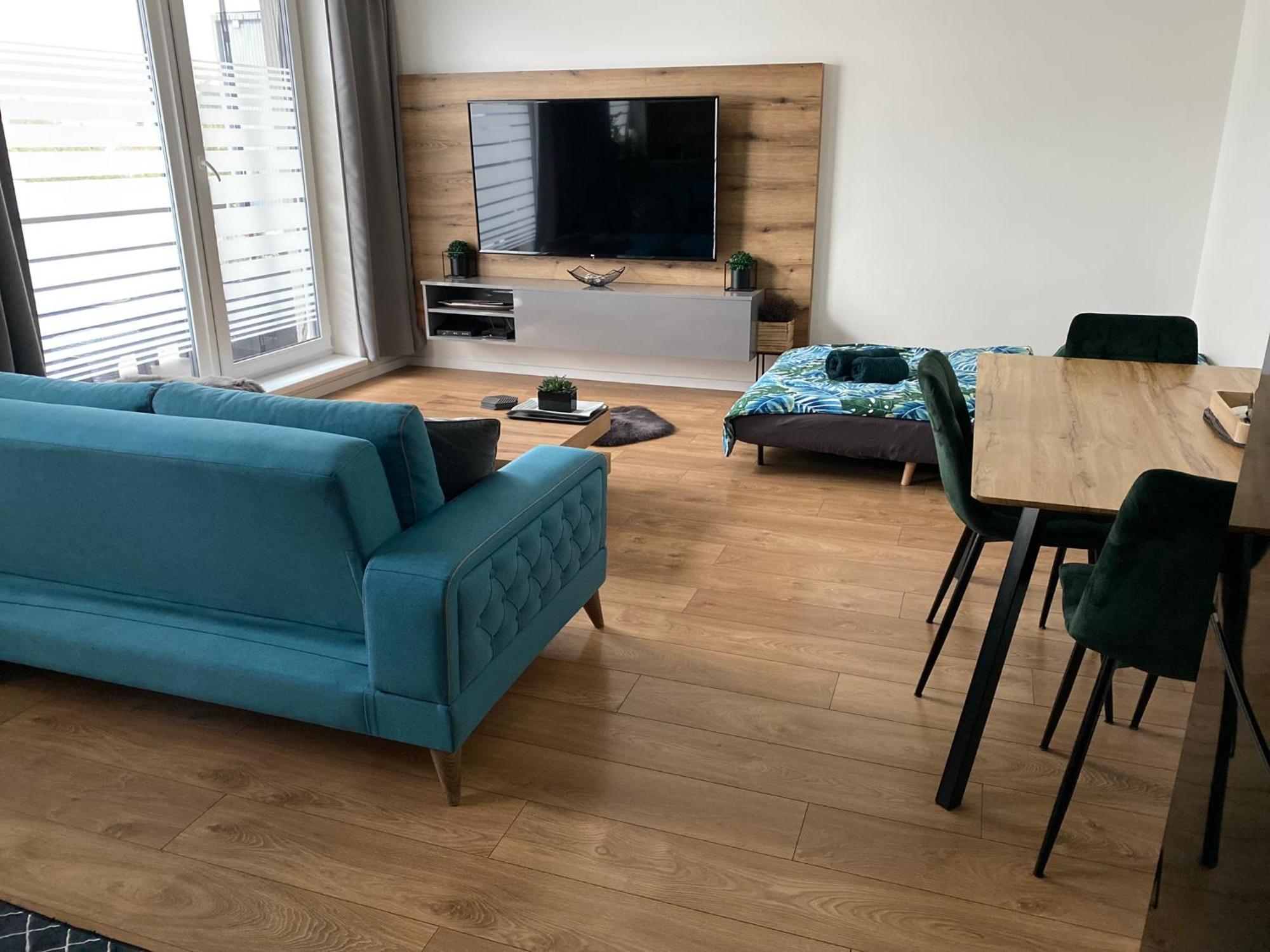 Apartment Mala Praha & Parking In The Garage Жилина Екстериор снимка