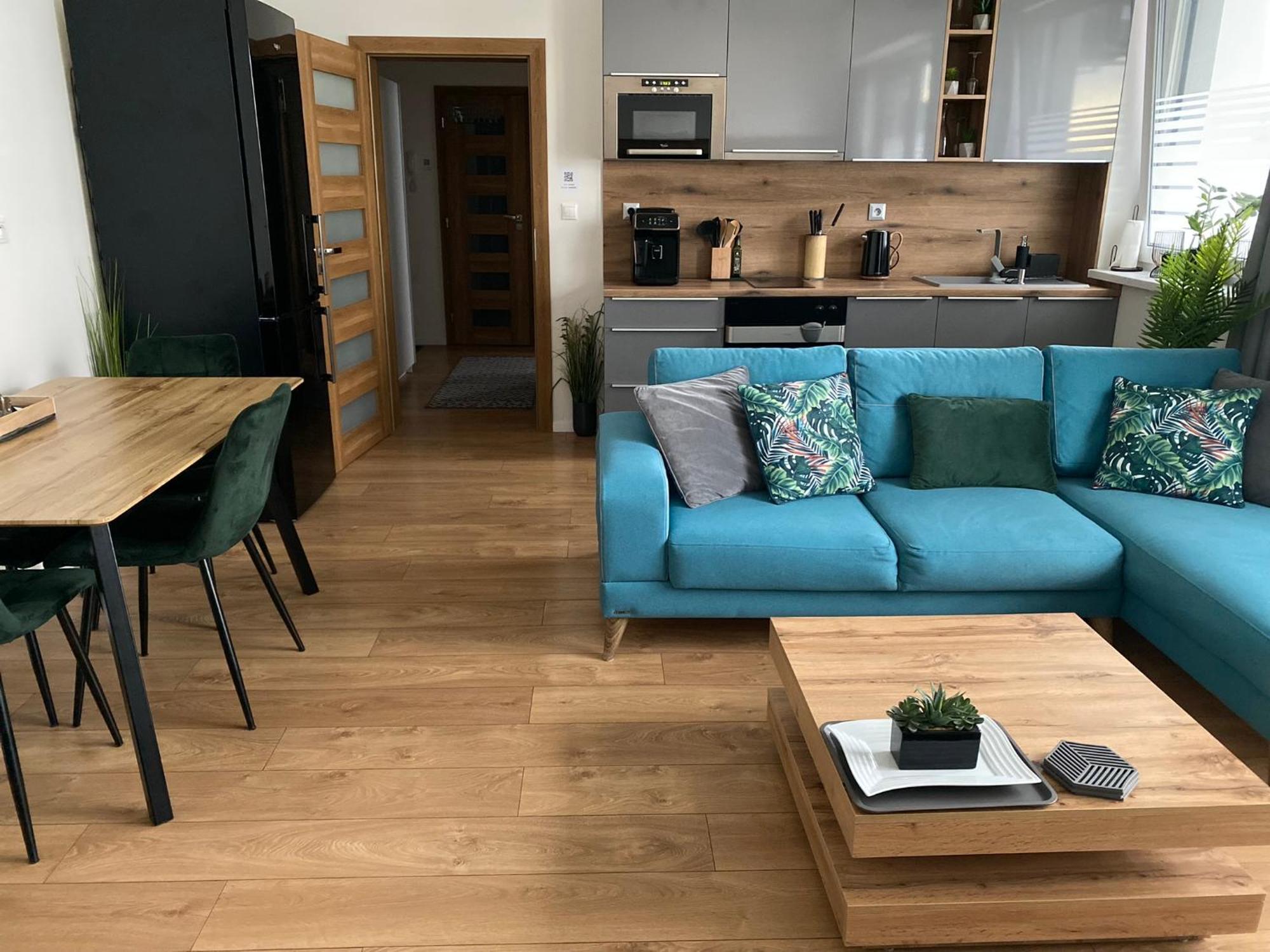 Apartment Mala Praha & Parking In The Garage Жилина Екстериор снимка