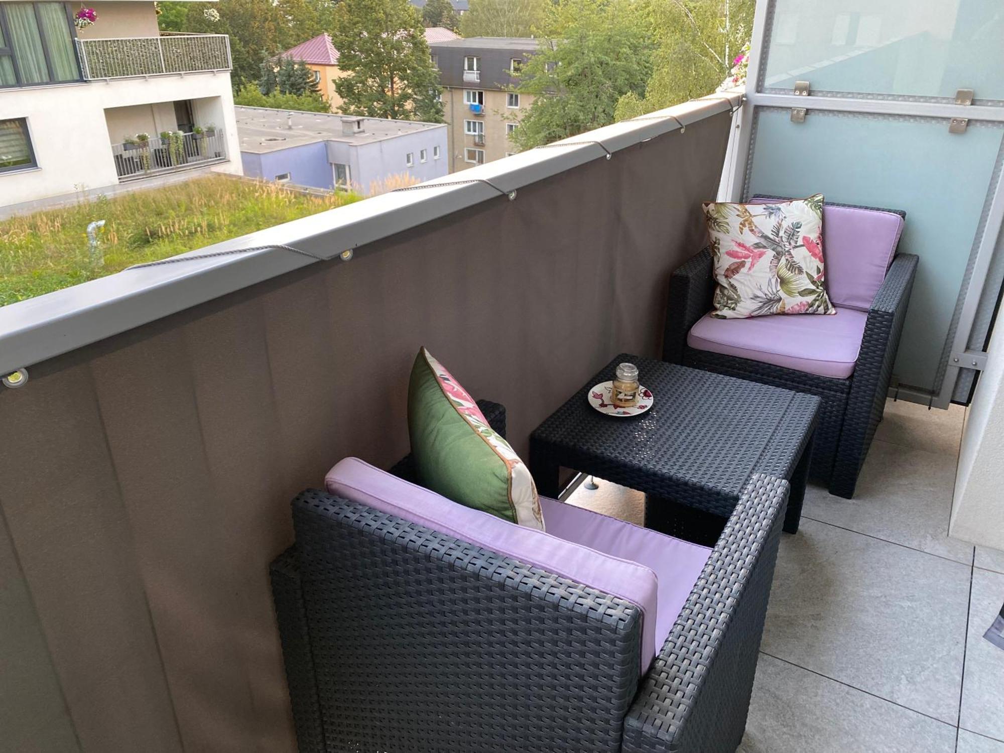 Apartment Mala Praha & Parking In The Garage Жилина Екстериор снимка